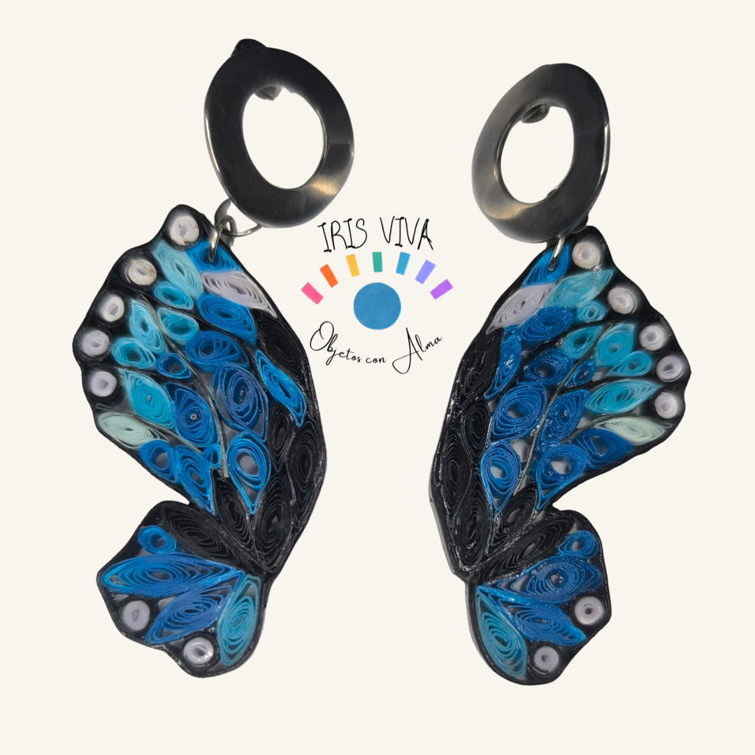 Colección Renacer - Aretes Mariposas al Viento  - Iris Viva -  Filigrana 8x5cm
