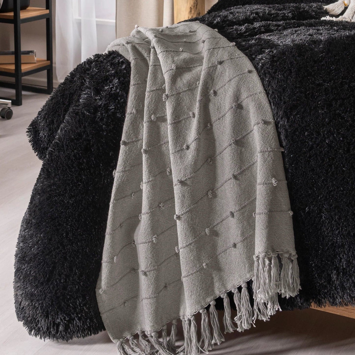 Mumbai Gris Neutral Frazada – 0.90x1.50 m