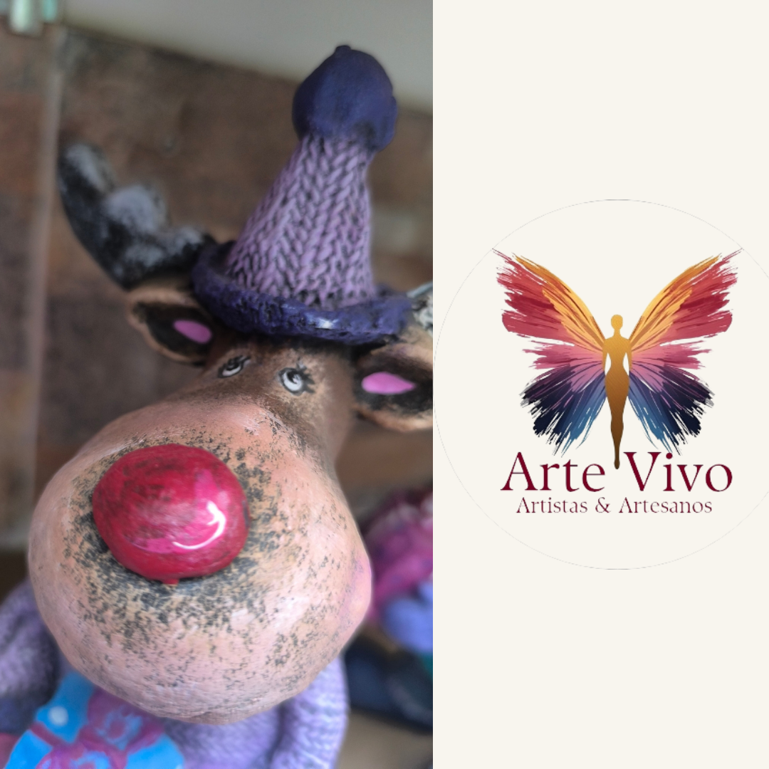 Reno Navideño Traje Morado – Arte Vivo – 13x30cm